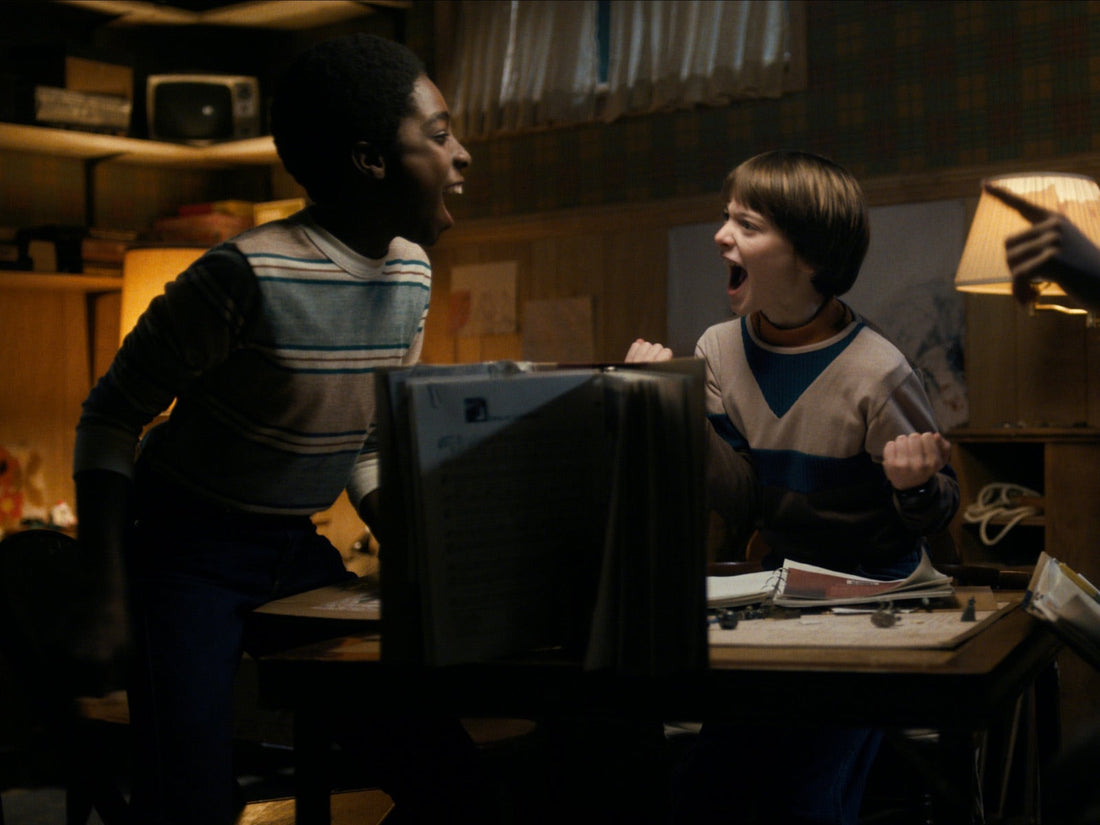 Thessalhydra Stranger Things : table de jeu au sous-sol, écran et figurines