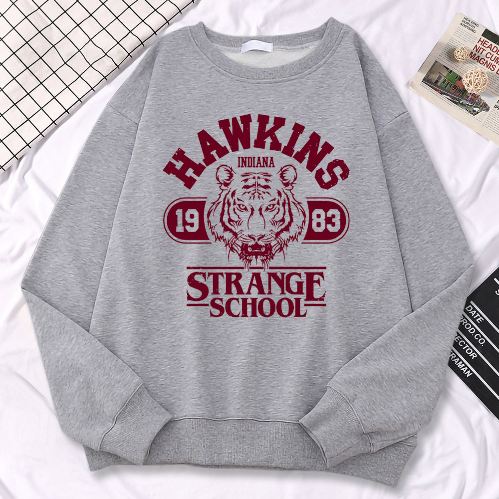 Sweat enfant Stranger Things Hawkins Strange School 1983 – coloris Gris chiné