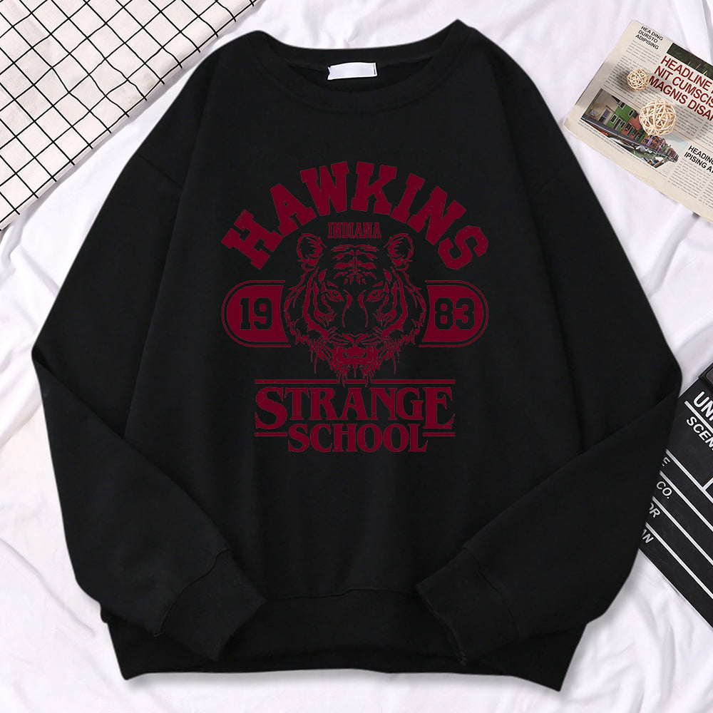 Sweat enfant Stranger Things Hawkins Strange School 1983 – coloris Noir