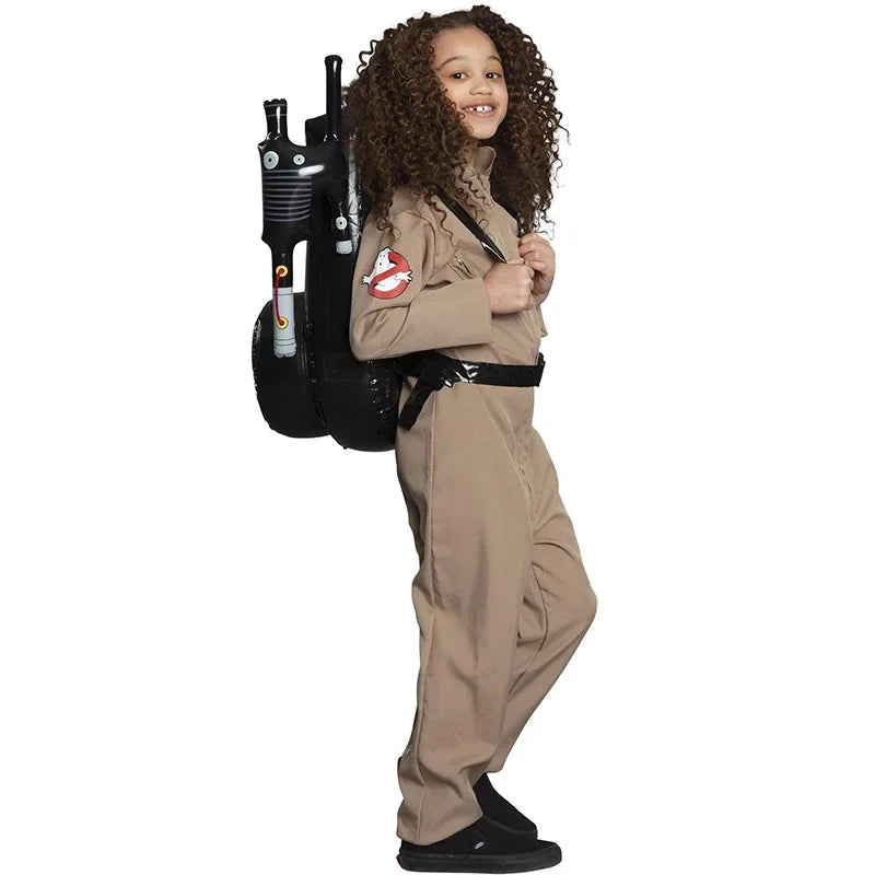Fille en combinaison Ghostbusters Stranger Things saison 2, vue de profil