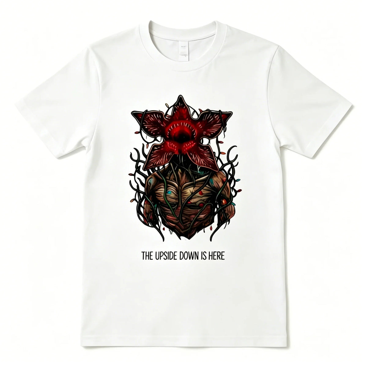 T-shirt blanc du pyjama Stranger Things, Demogorgon en fleurs et inscription The Upside Down Is Here