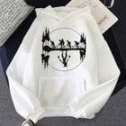 Sweat à capuche blanc Stranger Things bande à vélo et Demogorgon en reflet