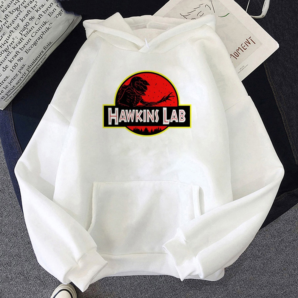 Sweat à capuche blanc Stranger Things Hawkins Lab, dessin imprimé sur le devant